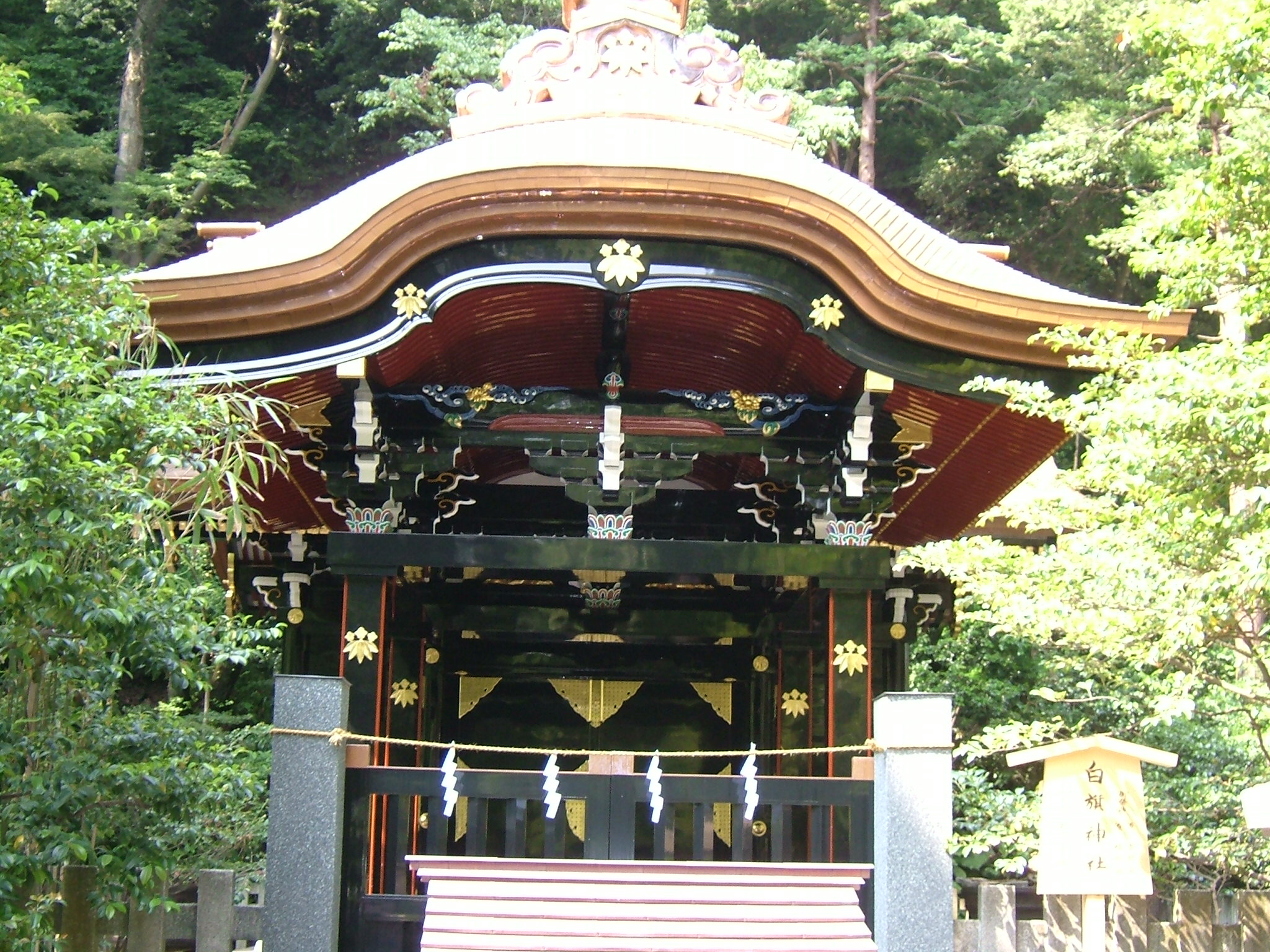 鶴岡八幡宮の白旗神社 神奈川県 デジタルカメラ撮影日記